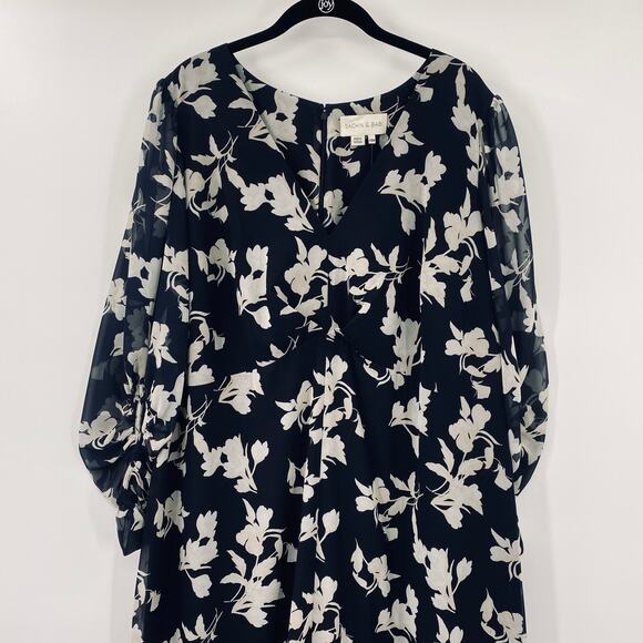 Sachin & Babi Jenny Gown Floral Maxi Dress V Neck Navy Venetia Petal NEW 20W - Picture 4 of 12